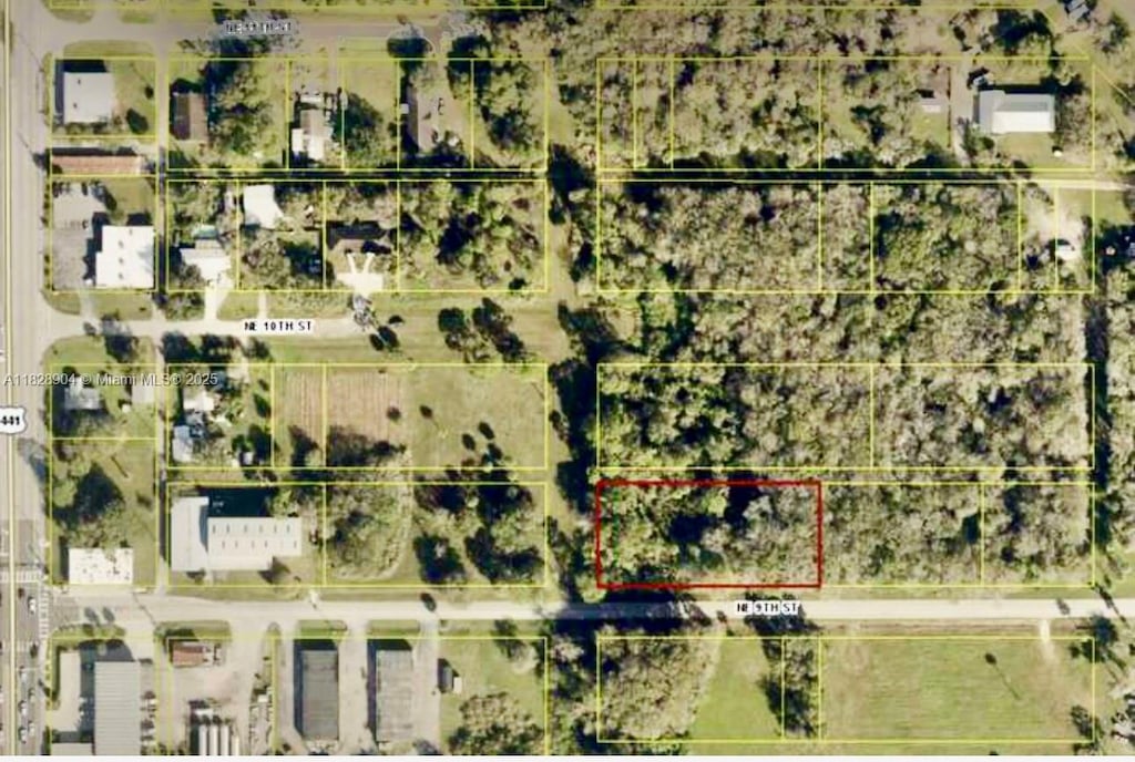 9 NE 9th, Okeechobee, FL 34974 - photo 2