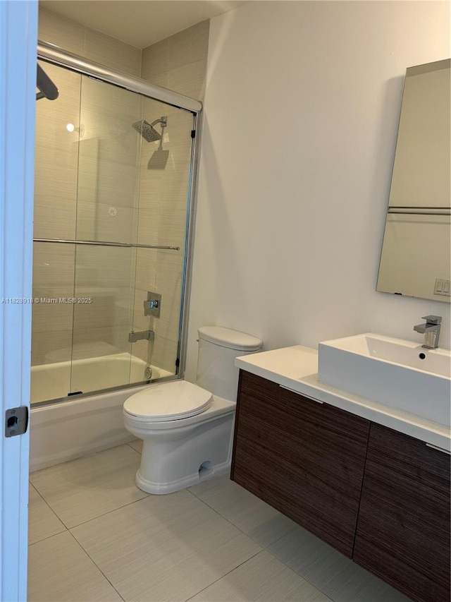 1010 SW 2nd Ave Unit Ph06, Miami, FL 33130 - full bath featuring vanity, enclosed tub / shower combo, and tile patterned floors
