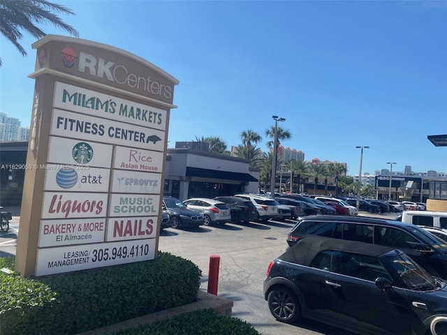 210 172nd St Unit 226, Sunny Isles Beach, FL 33160 - exterior view of parking