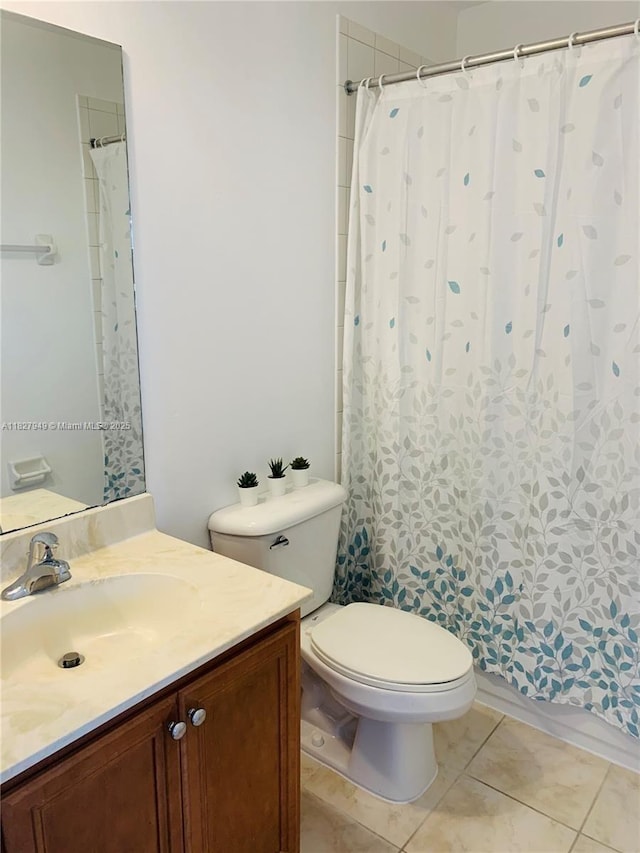 5907 Glasgow Way, Tamarac, FL 33321 - full bathroom featuring vanity, a shower with curtain, and tile patterned floors