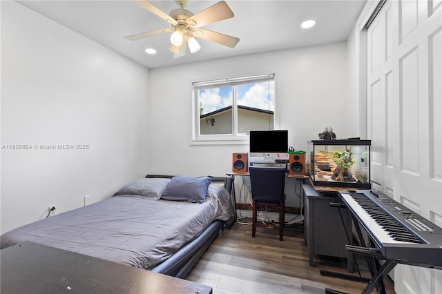 16400 SW 80th Ave, Palmetto Bay, FL 33157 - bedroom featuring wood finished floors, recessed lighting, an office area, and a ceiling fan