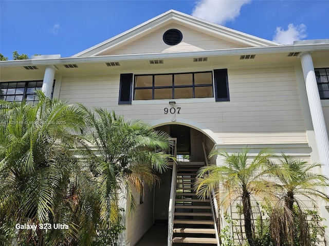 907 NE 199th St Unit 106, Miami, FL 33179 - doorway to property