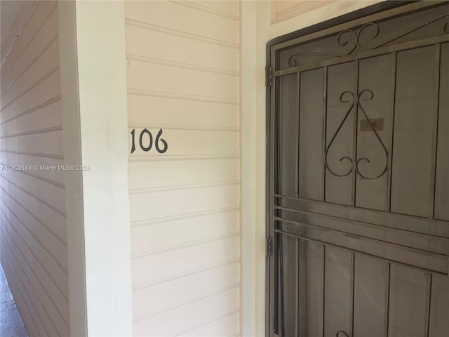907 NE 199th St Unit 106, Miami, FL 33179 - entrance to property