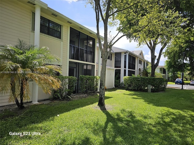 907 NE 199th St Unit 106, Miami, FL 33179 - view of building exterior