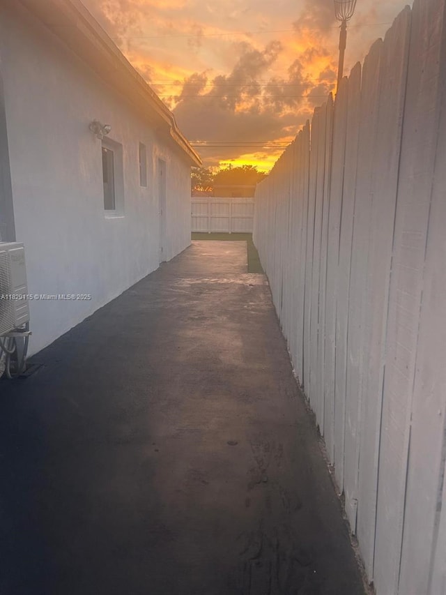 9020 NW 32nd Ave, Miami, FL 33147 - view of corridor