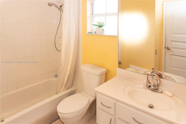 7081 SW 158th Ct, Miami, FL 33193 - bathroom with shower / bath combo with shower curtain and vanity