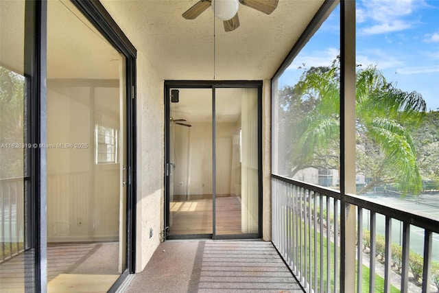 10501 W Broward Blvd Unit 304, Plantation, FL 33324 - unfurnished sunroom featuring ceiling fan