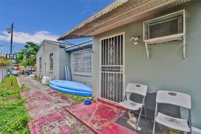 100 SW 67th Ct, Miami, FL 33144 - view of patio / terrace