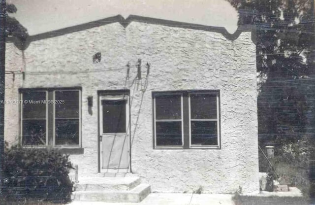 1145 SW 20th Ave, Miami, FL 33135 - view of front facade with stucco siding