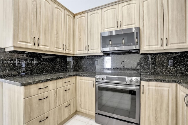 1153 Areca Way, Weston, FL 33327 - photo 13