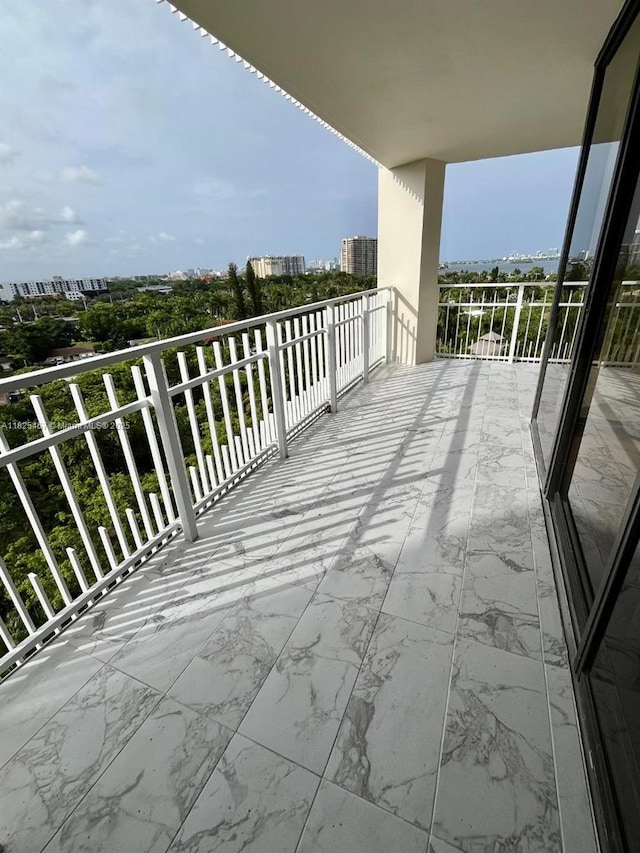 1000 Quayside Ter Unit 1009, Miami, FL 33138 - photo 17