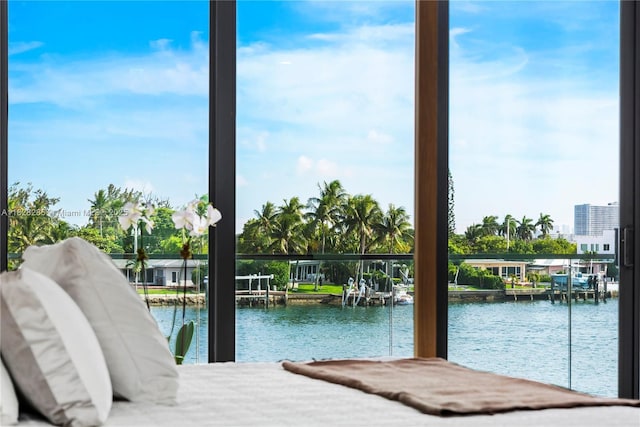 1410 S Biscayne Point Rd, Miami Beach, FL 33141 - bedroom with a water view