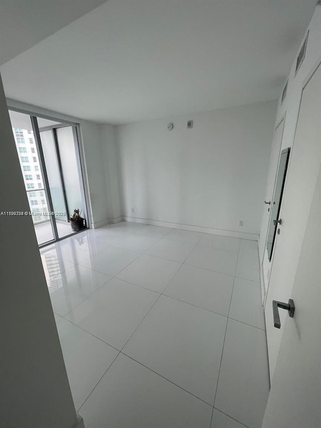 1300 Brickell Bay Dr Unit 1611, Miami, FL 33131 - photo 7