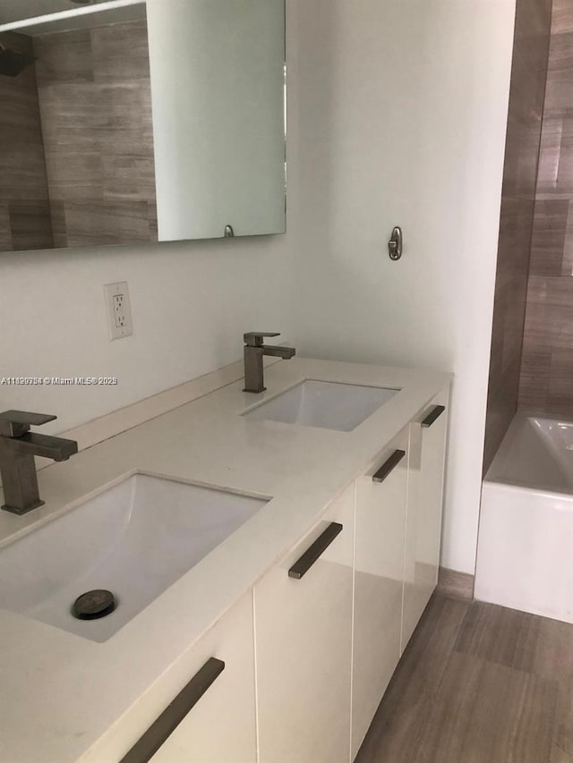 1300 Brickell Bay Dr Unit 1611, Miami, FL 33131 - photo 11
