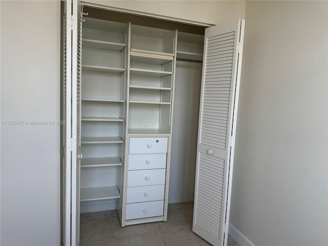 2555 Collins Ave Unit 2002, Miami Beach, FL 33140 - view of closet