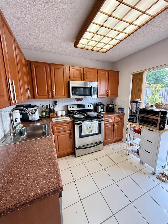 10381 SW 205th Ter, Cutler Bay, FL 33189 - photo 14