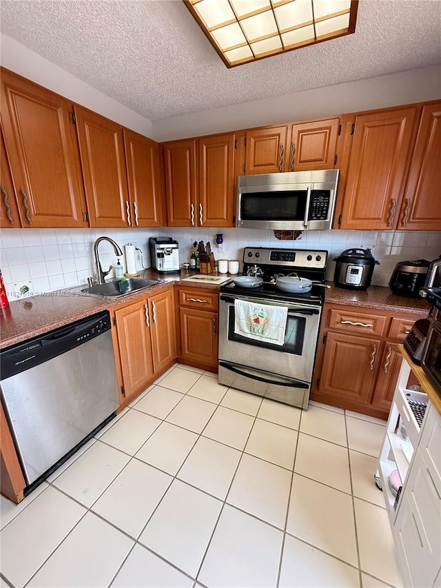 10381 SW 205th Ter, Cutler Bay, FL 33189 - photo 15