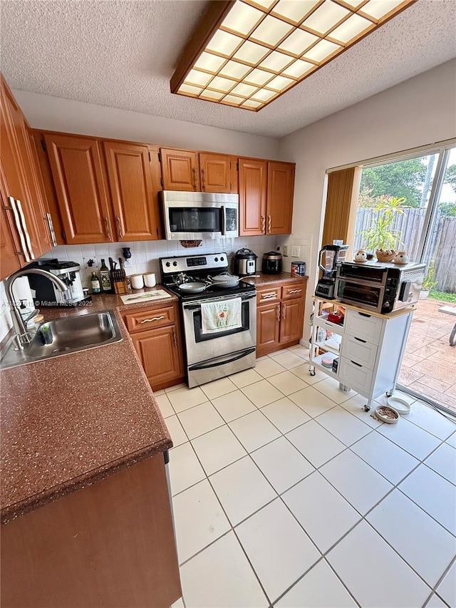 10381 SW 205th Ter, Cutler Bay, FL 33189 - photo 16