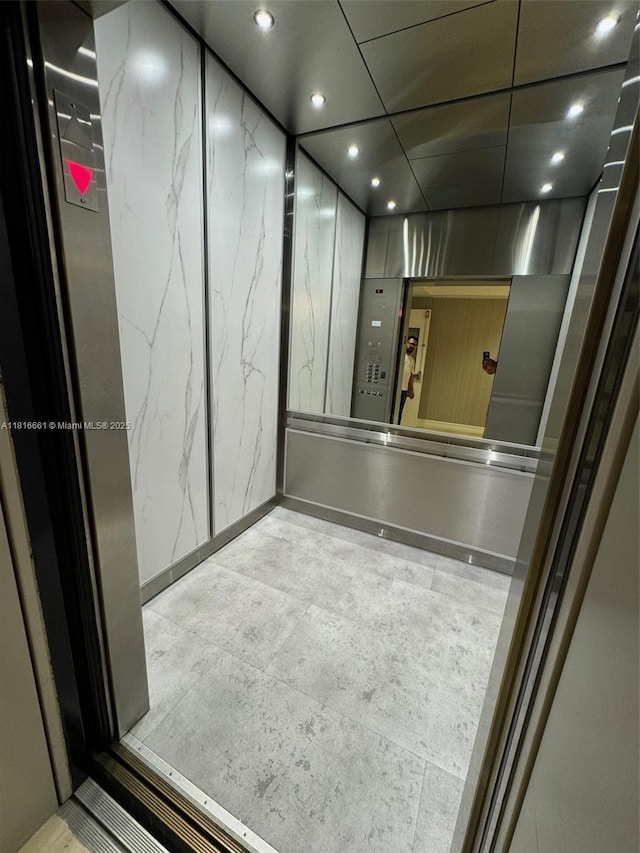 4100 Salzedo St Unit 505, Coral Gables, FL 33146 - elevator featuring recessed lighting