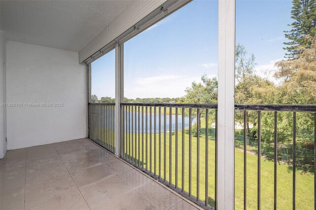 3150 W Rolling Hills Cir Unit 307, Davie, FL 33328 - shared laundry with independent washer and dryer and a textured wall