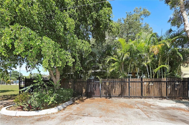 1125 SW 15th Ter, Fort Lauderdale, FL 33312 - photo 4