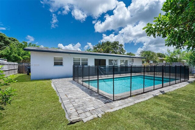 811 Evergreen Dr, Lake Park, FL 33403 - photo 26