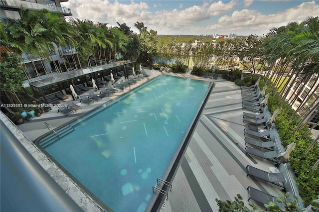 121 NE 34th St Unit 1009, Miami, FL 33137 - view of community pool