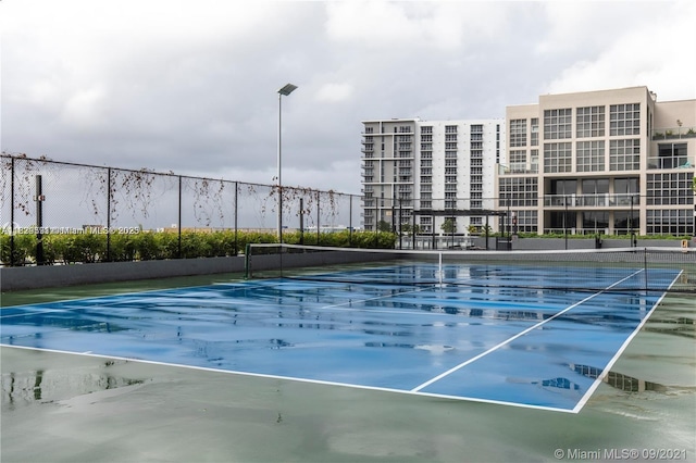 121 NE 34th St Unit 1009, Miami, FL 33137 - view of tennis court