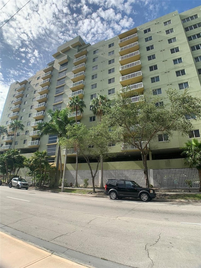 816 NW 11th St Unit 802, Miami, FL 33136 - photo 2