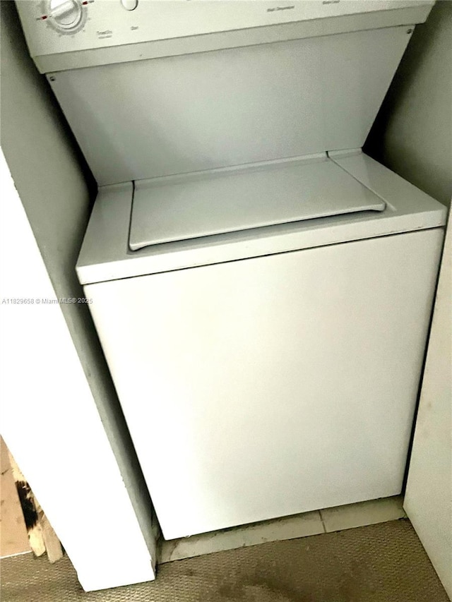 2775 NE 187th St Unit 202, Aventura, FL 33180 - view of laundry area