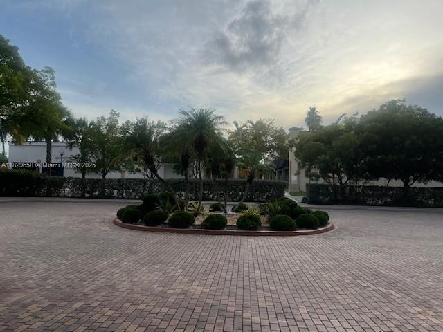 2775 NE 187th St Unit 202, Aventura, FL 33180 - surrounding community