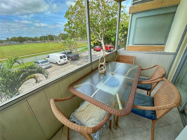 17001 NE 13th Ave Unit 202, Miami, FL 33162 - view of sunroom / solarium