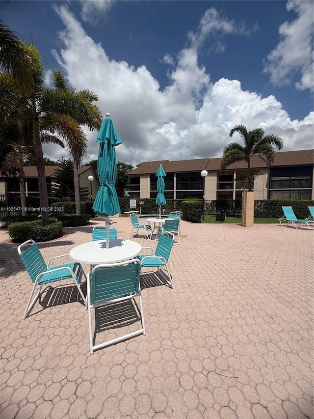2371 SW 15th St Unit 101, Deerfield Beach, FL 33442 - view of patio