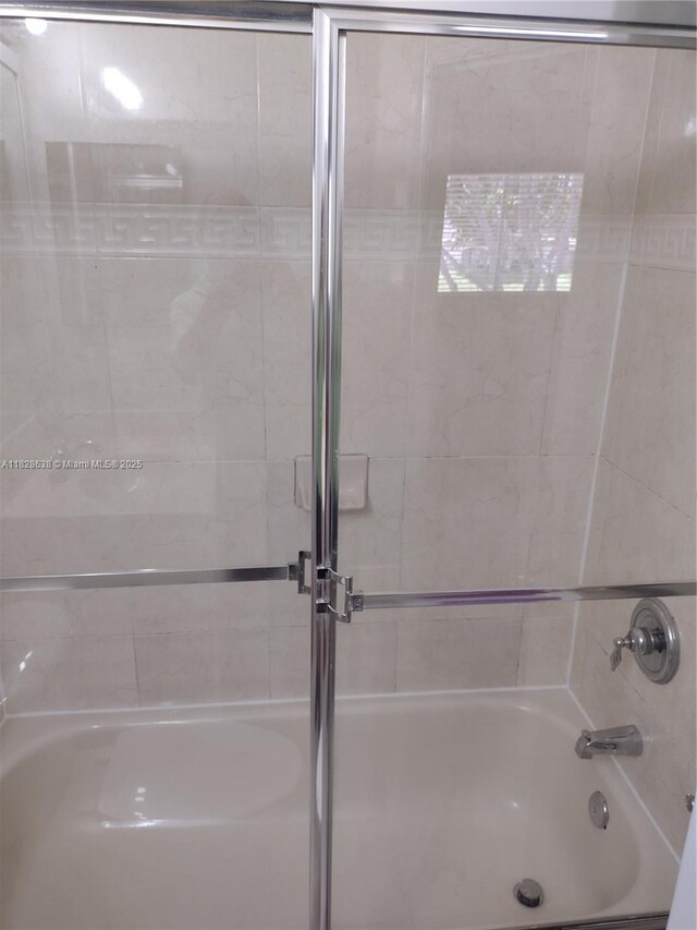 8380 SW 25th Ct Unit 104, Miramar, FL 33025 - full bath with enclosed tub / shower combo