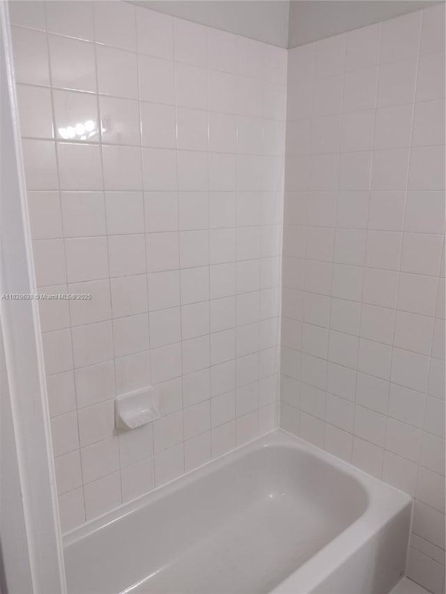 8380 SW 25th Ct Unit 104, Miramar, FL 33025 - full bath featuring shower / washtub combination