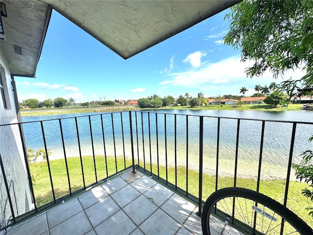 13261 SW 17th Ln, Miami, FL 33175 - balcony featuring a water view