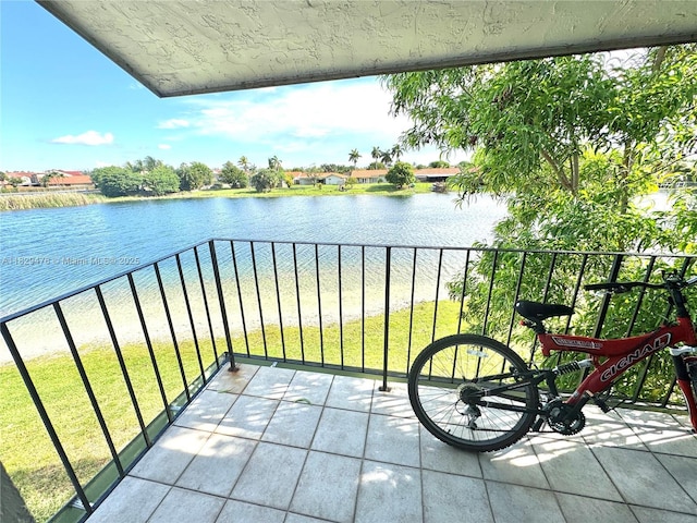 13261 SW 17th Ln, Miami, FL 33175 - balcony featuring a water view