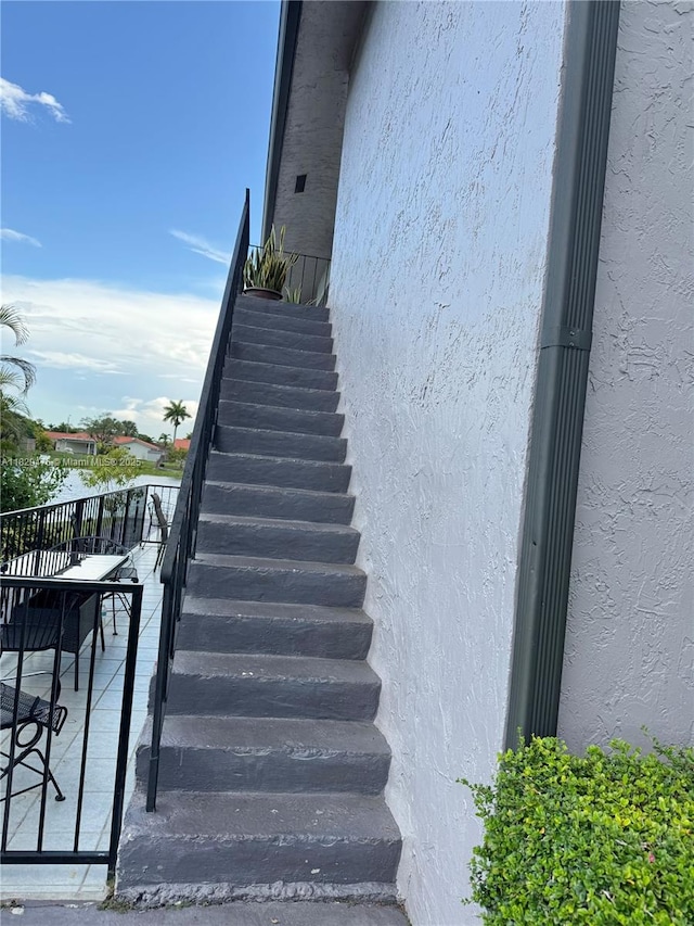 13261 SW 17th Ln, Miami, FL 33175 - view of stairway