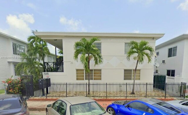 7315 Byron Ave Unit 12A, Miami Beach, FL 33141 - photo 1