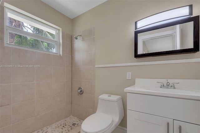 9241 SW 204th Ter, Cutler Bay, FL 33189 - full bathroom with a tile shower and vanity