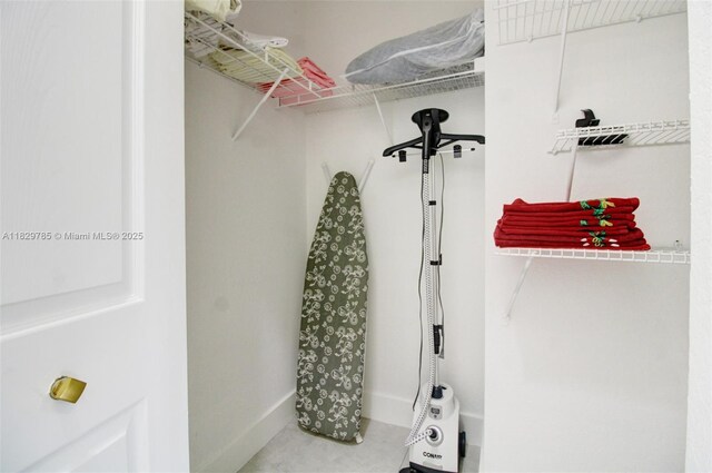 15445 SW 26th Ter, Miami, FL 33185 - view of spacious closet
