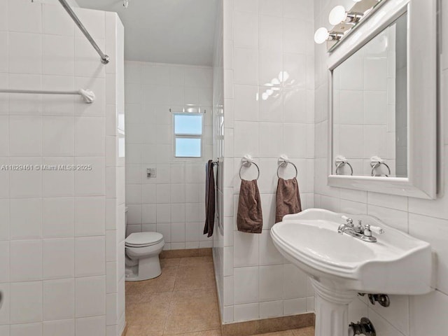 13530 SW 77th Ave, Pinecrest, FL 33156 - full bathroom with tile walls, tile patterned flooring, and a shower