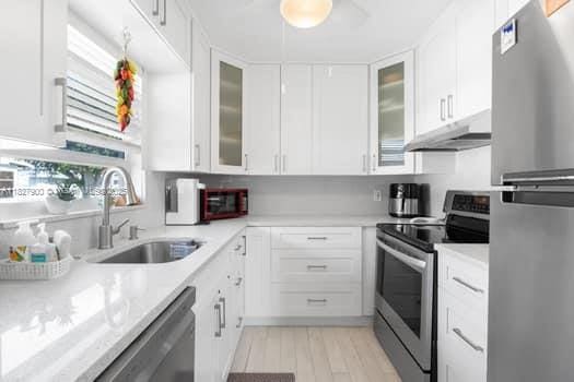 473 Brittany J 473, Delray Beach, FL 33446 - photo 1