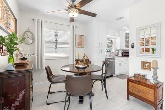473 Brittany J 473, Delray Beach, FL 33446 - photo 2