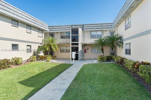 473 Brittany J 473, Delray Beach, FL 33446 - photo 6