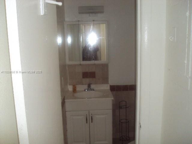 Listing photo 8 - caption unavailable