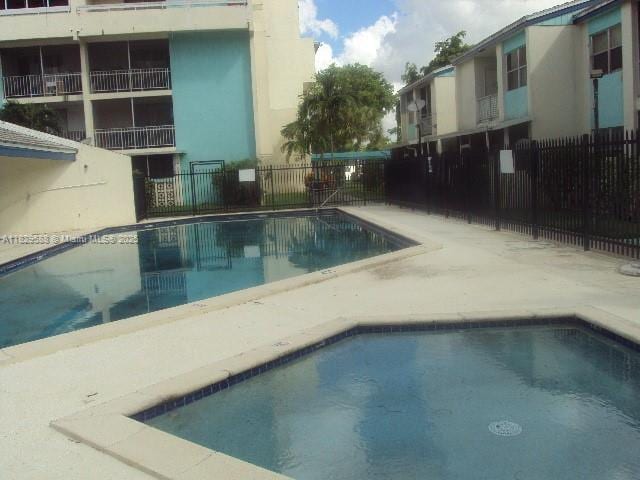 Listing photo 9 - caption unavailable