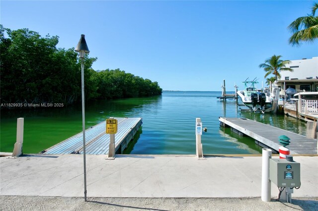 325 Calusa St, Key Largo, FL 33037 - photo 7