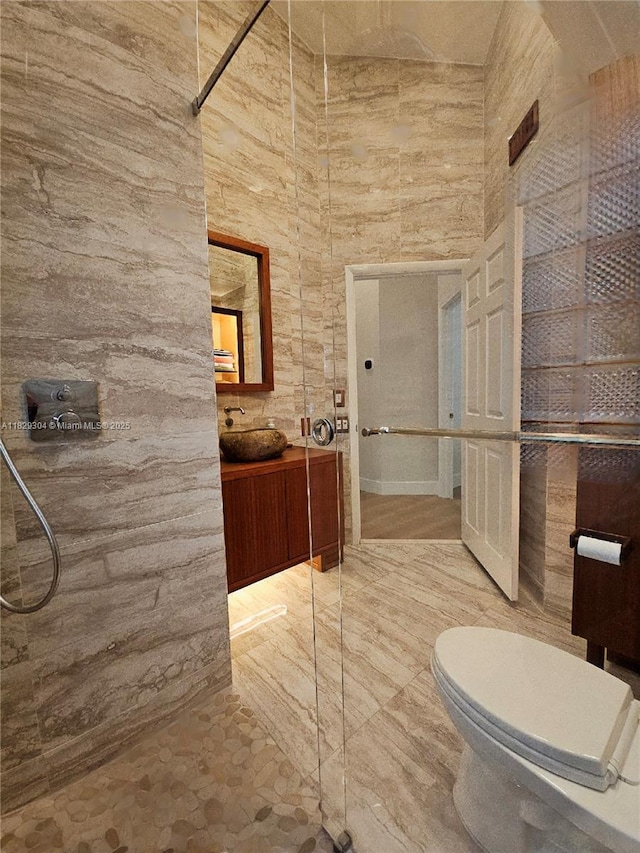 321 NW 100th Ave, Plantation, FL 33324 - bathroom featuring tiled shower and vanity