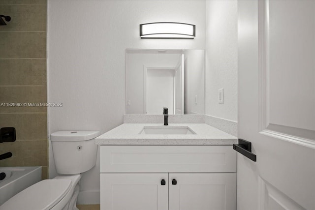 1301 NE 36th Ln, Cape Coral, FL 33909 - full bath featuring vanity and tub / shower combination